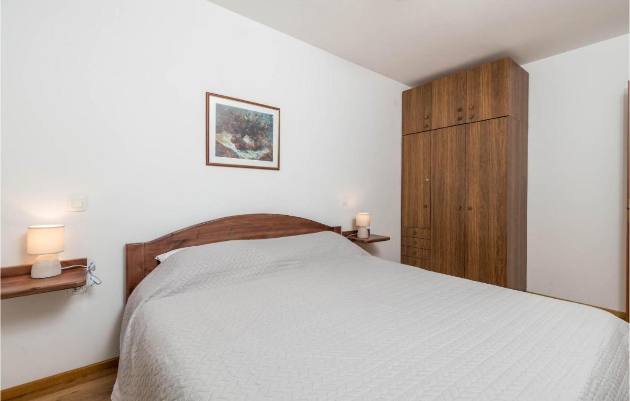1 Bedroom Cozy Apartment In Icici Exterior foto